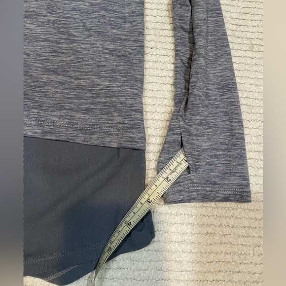 Danskin Ladies Small longsleeve top, blue/grey with sheer extension bottom. - Picture 10 of 13